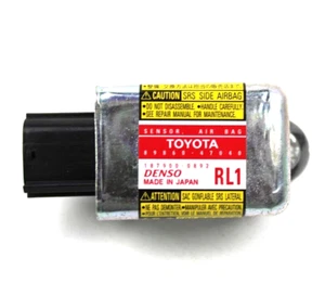2004 - 2009 Toyota Prius Driver Sensor B Pillar 89860-47040 - Picture 1 of 5