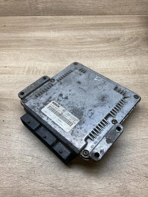 8200211711 0281010637 Engine control unit/module ECU Fits for Renault Laguna II - Image 1 of 4