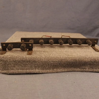 Juego Completo Años 20 (100 Años) Juego de Batería Radio Alimentación/Teléfono Terminales Etiquetados Foto 1 de 4