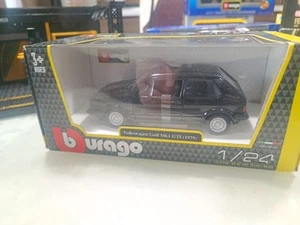 Bburago Volkswagen Golf Mk1 GTI 1979 Scala 1:24 Modellino Auto Automobile Burago - Foto 1 di 17