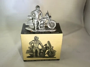 NEW Harley Davidson "Keeping the Piece" Metal Sculpture  New in Box 99221-96V - Picture 1 of 2