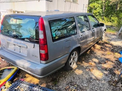 Volvo V70 1999 vagón base 4 puertas 2,4 L Foto 1 de 4
