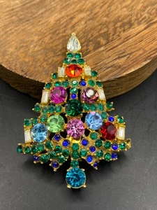 Vintage gorgeous festive multicolor rhinestone Christmas Tree brooch - 2.5" - Picture 1 of 7