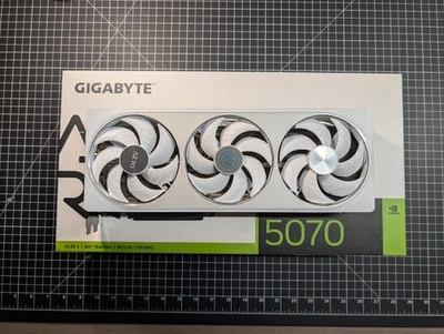 GIGABYTE - NVIDIA GeForce RTX 5070 AERO OC 12G GDDR7 PCI Express 5.0 Used - Image 1 of 4
