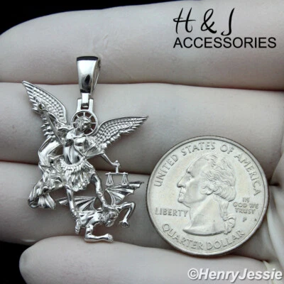 MEN WOMEN 925 STERLING SILVER PLAIN 3D ST MICHAEL THE ARCHANGEL PENDANT*ASP327 - Image 1 of 4
