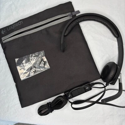 Logitech Headphones Mono with Microphone and Travel Case EUC - Image 1 of 2