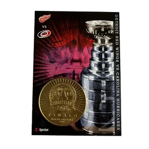 Stanley Cup Finals Hockey NHL Card Coin 2002 Hurricanes 1st Appearance Red Wings - Bild 1 von 3