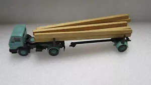 1/87 HO TRAIN SCALE Wiking Mercedes Benz Log / Timber truck see photos - Picture 1 of 3