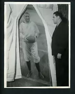 Knute Rockne portrait by Sister Stanisia 1938 Type 1 Press Photo John Jordan - Picture 1 of 2