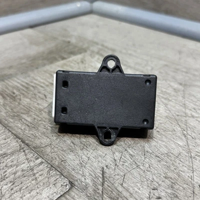 Unidad calentador de asiento trasero Hyundai Azera 2012-2017 fabricante 89191-3V010 OEM Foto 1 de 4