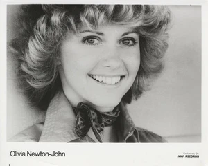 Olivia Newton John 1970's MCA Records Publicity Glamour Original 8x10 Photo  - Picture 1 of 2