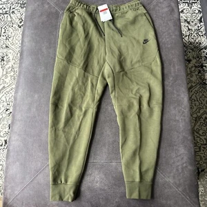 Nike Tech Fleece Pants Joggers Rough Olive Green Black CU4495-326 LARGE Men's - Picture 1 of 4