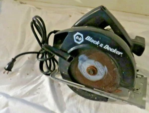Vintage Black & Decker Circular Saw Model 7308 Type 2 5 7 1/4"  - Picture 1 of 3