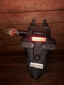 HONDA CBR 125R 2011-2016 REAR MUD GUARD WITH LEFT INDICATOR - Picture 1 of 7