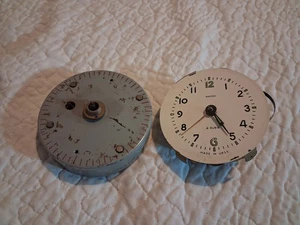 Uhrmacherei 2 Uhrwerke Wecker alt ROSTOV 4 Rubine und UCRA - Bild 1 von 11