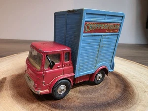 VINTAGE 1960s CORGI TOYS CHIPPERFIELDS CIRCUS BEDFORD HORSE TRANSPORTER - Picture 1 of 13