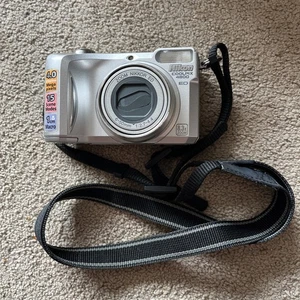 Nikon Coolpix 4800 Digital Camera, Battery & Charger 4megapixel Tested &Working - Picture 1 of 19