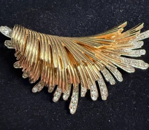 Marcel Boucher Gold Tone Rhinestone Spray Pattern Brooch 7228 ca 1960 - Picture 1 of 10