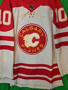 Real Adidas Large Mens Calgary Flames  jersey jonathan huberdeau red cream - Picture 1 of 21