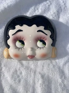 Maschera viso 3D vintage 1985 KFS Betty Boop porcellana Vandor da appendere al muro (come nuova)  - Foto 1 di 8