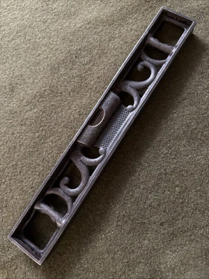 Antique VINTAGE L.S.S. Co STARRETT 12" CAST IRON LEVEL MACHINIST 🇺🇸 - Image 1 of 4