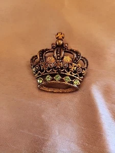 Vintage Ornate Royal Crown Pin W Green Rhinestones #60 - Picture 1 of 6