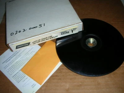 Norton 636425 43245 Speed-Lok BackUp Pad 7" Med for Fibre Discs 8600 Smooth Face - Image 1 of 4