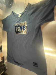 Women's Hayden Los Angeles Top Size 1XL Blue Distressed Love - Picture 1 of 24