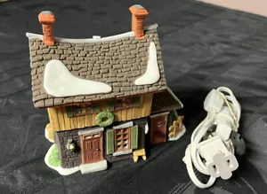Department 56 Sleepy Hollow Illuminated Ichabod Cranes Cottage with Original Box - Picture 1 of 6