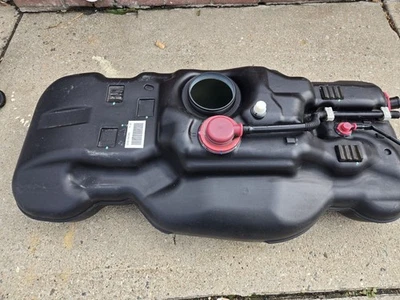 Honda Element Fuel Gas Storage Reservoir Tank Fits 2006-2011 06 07 08 09 10 11 - Image 1 of 4