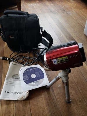 SONY Handycam DCR-SR47 Digital Video Camera Camcorder - 60x / 60GB - Bundle - Image 1 of 4