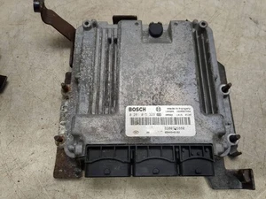 Centralina motore Renault Laguna III 2011 -modulo 0281015323 VAQ19071 - Foto 1 di 3
