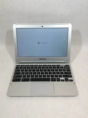 Samsung XE303C12 11.6" Chromebook/Exynos 5/16GB eMMC/2GB RAM/Chrome OS - RV - Imagem 1 de 4