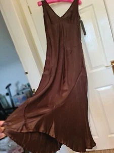 Neues CALVIN KLEIN Kleid - Gr. S 100% Naturfasern halten cool und schön - Bild 1 von 8