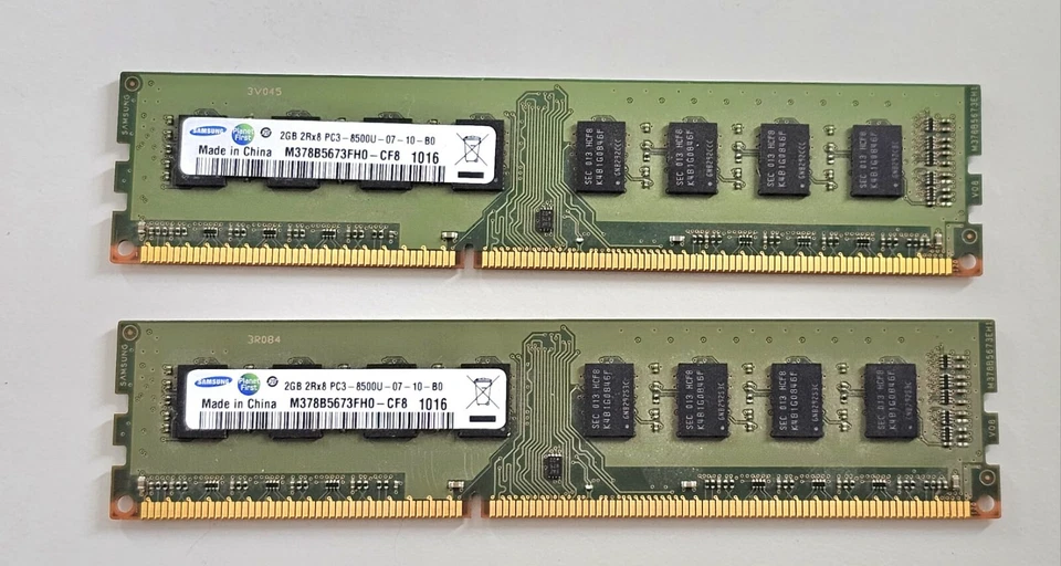 SAMSUNG 2x 2GB (4GB SET) 2RX8 PC3 8500U-07-10-B0 M378B5673FH0-CF8 DDR3-1066 MEMO - Image 1 of 1