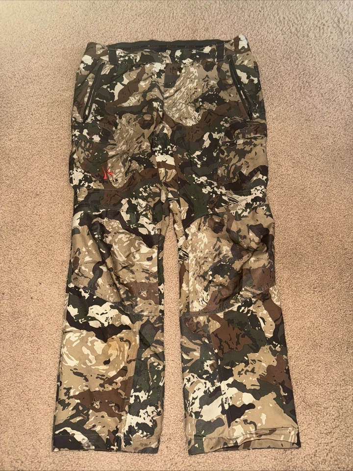 Killik Veil Camo Rain Pants Mens Size 38. - Image 1 of 4