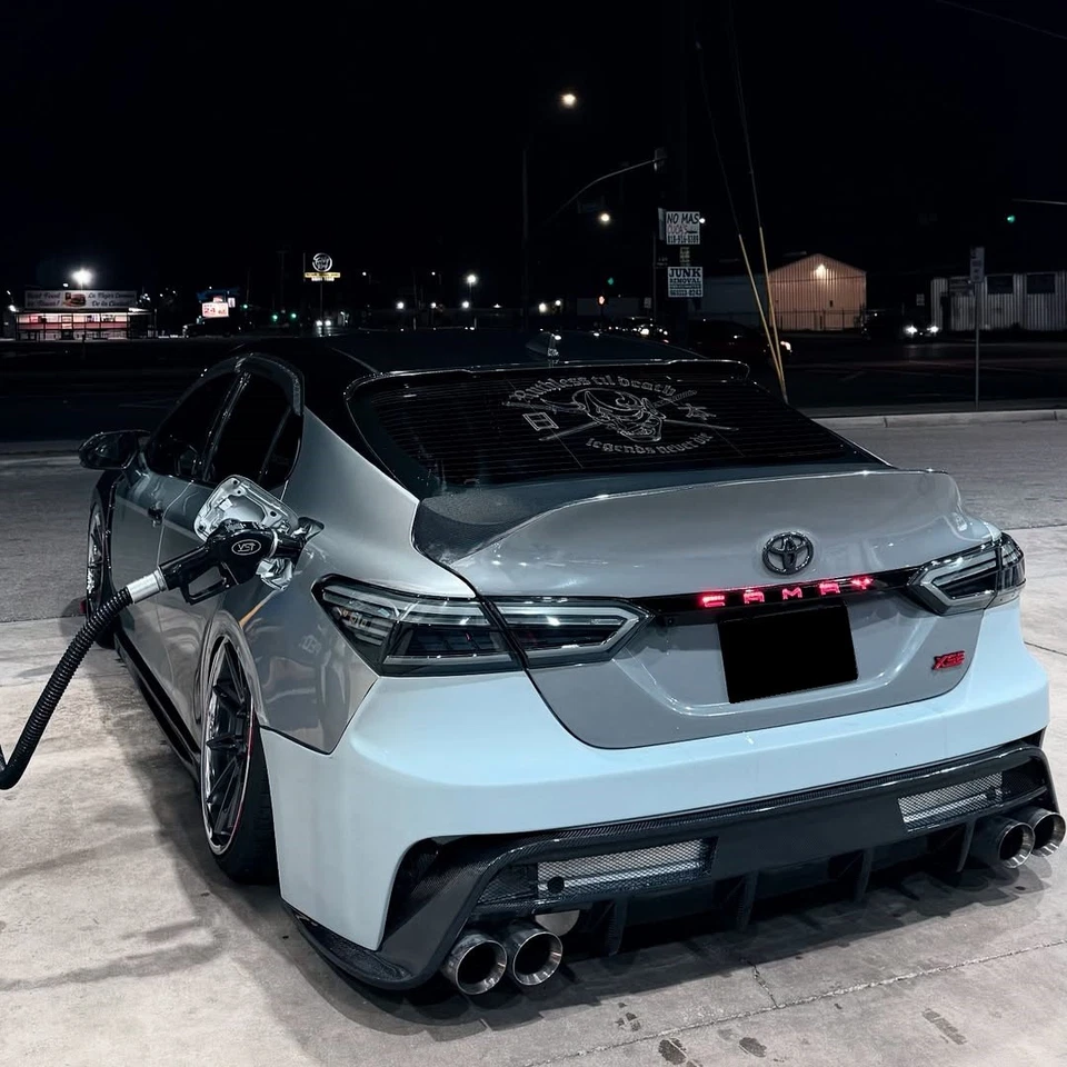 Kit de luces traseras LED ahumadas de actualización para Toyota Camry 2018-2024 sedán LE/SE nuevo Foto 1 de 4