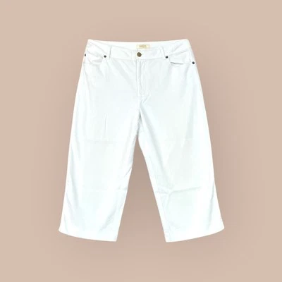 Peck & Peck Petite Women's Textured White Capri 18.5" Inseam Pants | Size 10P - Image 1 of 4