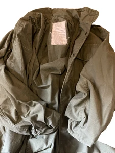 Cappotto US Army Cold Weather Field vintage invernale petto 33-37 piccolo regolare con cappuccio - Foto 1 di 9