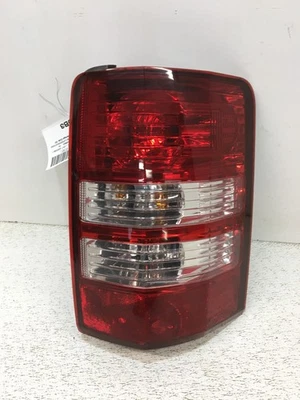 10 JEEP LIBERTY Tail Light Assembly Rh - Image 1 of 2