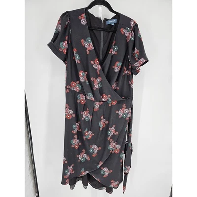 ModCloth Women's Black Floral Tulip Hem Faux Wrap Knee-Length Dress Size 1X - Image 1 of 4