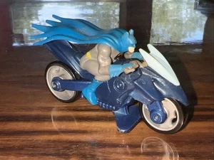 Hot Wheels Motorcycles Batman Batcycle 2011 Bat Cycle DC - Picture 1 of 6