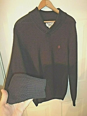 Suéter Penguin By Munsingwear MED Cuello en V LOGO Texturizado Tejido Waffle Negro Foto 1 de 4