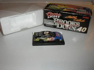 Acción Sterling Marlin NASCAR #40 Coors Light Brooks & Dunn Chevy Monte Carlo SS Foto 1 de 4