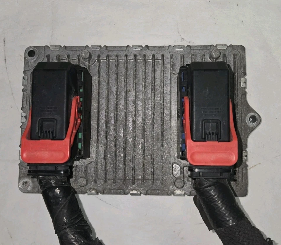 Chrysler Town And Country 2013 PC motor ECM 3,6 OEM Mopar P05150724AC Foto 1 de 4