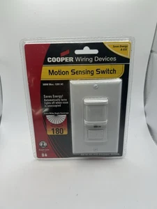 Cooper Motion Sensing Switch 180 Degree Detection Zone 40 Ft Range - Picture 1 of 2