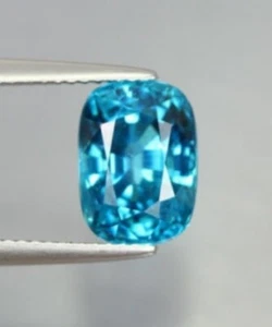 BLUE ZIRCON 7 x 5 MM CUSHION CUT ALL NATURAL BEAUTIFUL BLUE COLOR AAA - Picture 1 of 1