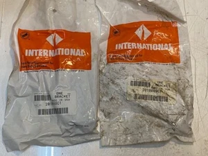 2 Quantity of Navistar International Truck 2010089C1 Brackets (2 Quantity) - Picture 1 of 7