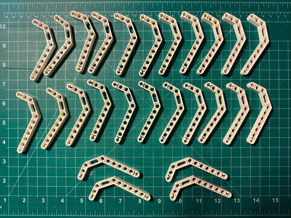 LEGO Technic - 25 x 11.5L Double Bent Beams - Liftarms - WHITE  - 32009 - Image 1 of 1