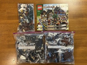 LEGO Castle: Medieval Market Village (10193), 100% Complete w/ Instructions